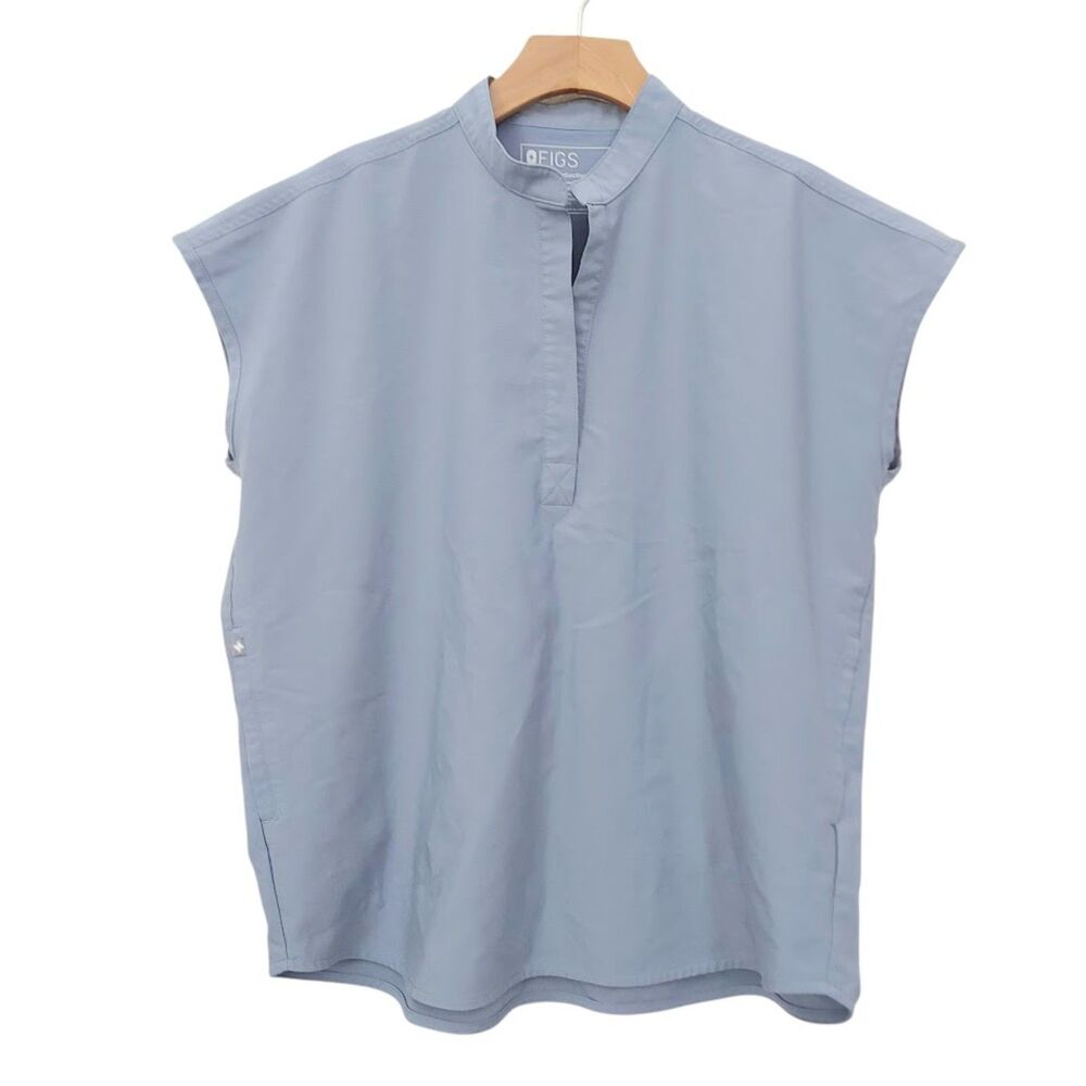FIGS Rafaela Oversized Scrub Top Womens Small Light Blue Mandarin Collar V-neck